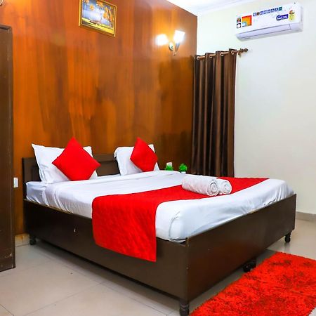 Hotel Global Inn By Quality Inn New Delhi Exteriör bild