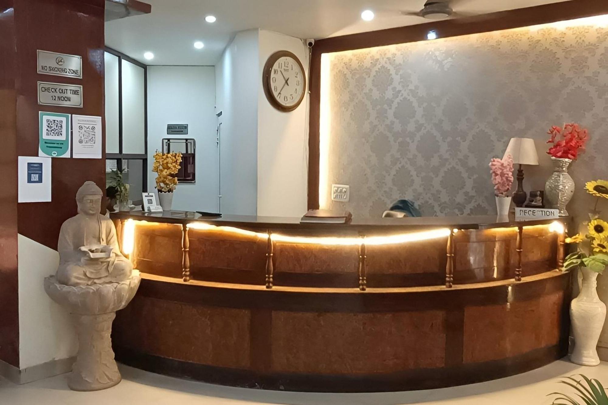 Hotel Global Inn By Quality Inn New Delhi Exteriör bild